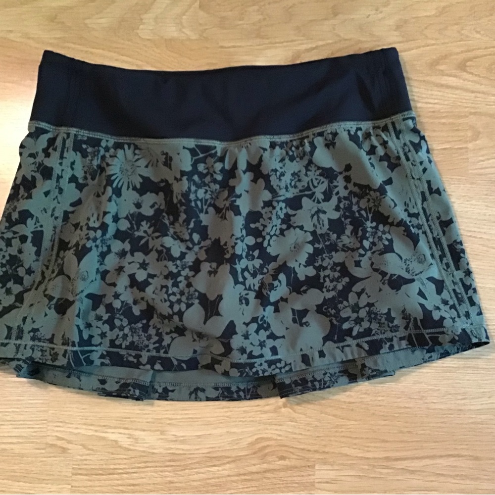 lululemon athletica Black and Olive Floral Athletic Mini Skirt